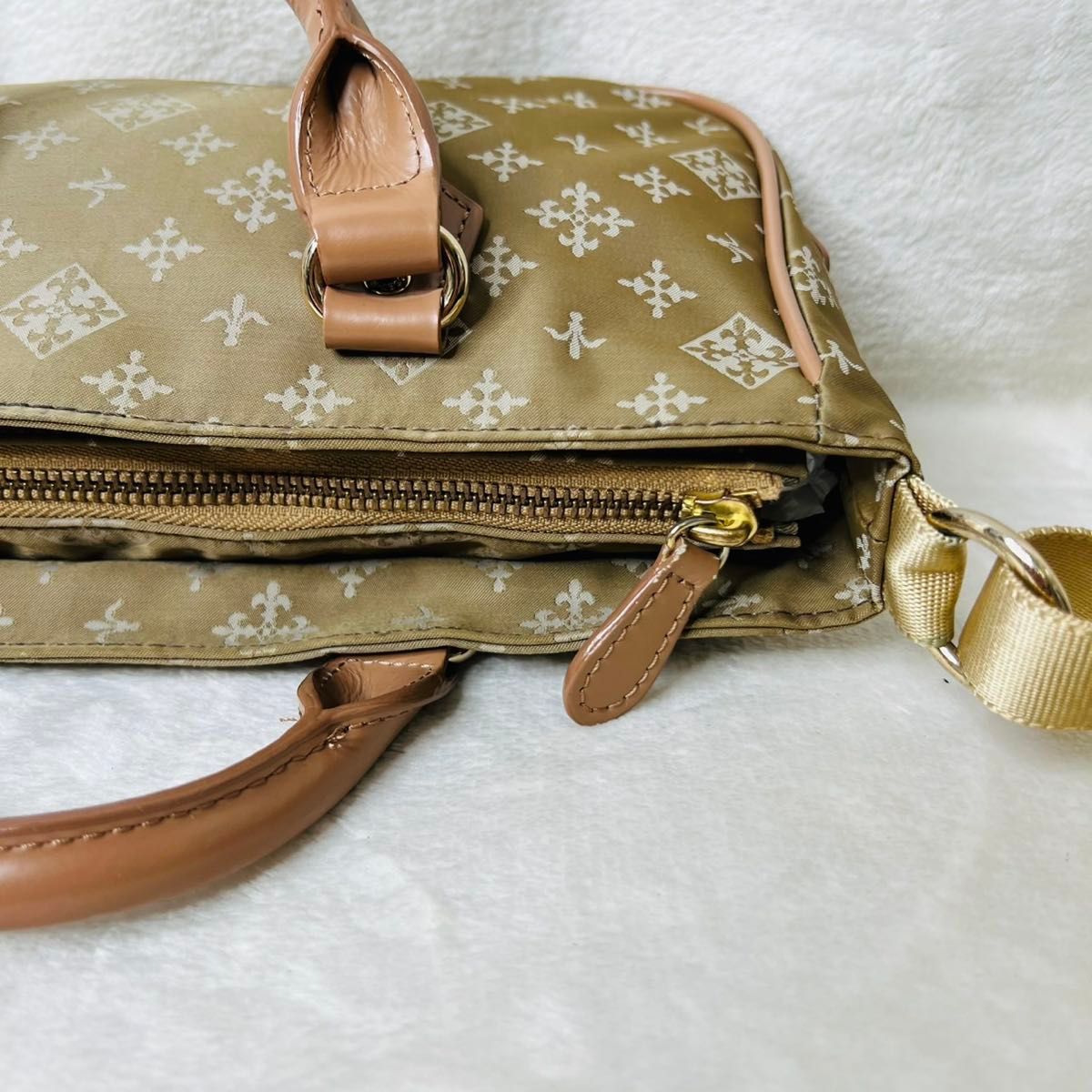 極美品【russet】ラシット ハンド ショルダー 2wayバッグ ベージュ