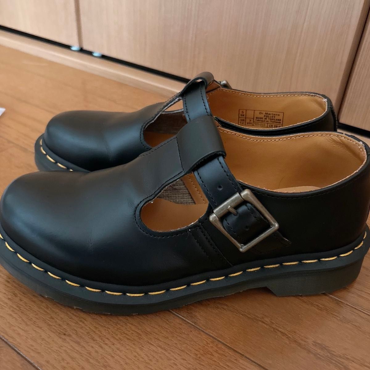 美品】Dr MARTENS ドクターマーチン POLLEY ポリー UK5 黒 Tバー