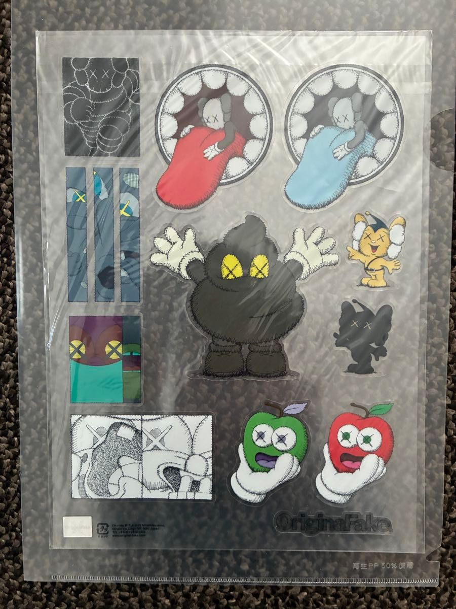 Original Fake オリジナルフェイクKaws カウズ クリアステッカー