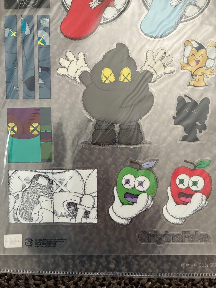 Original Fake オリジナルフェイクKaws カウズ クリアステッカー