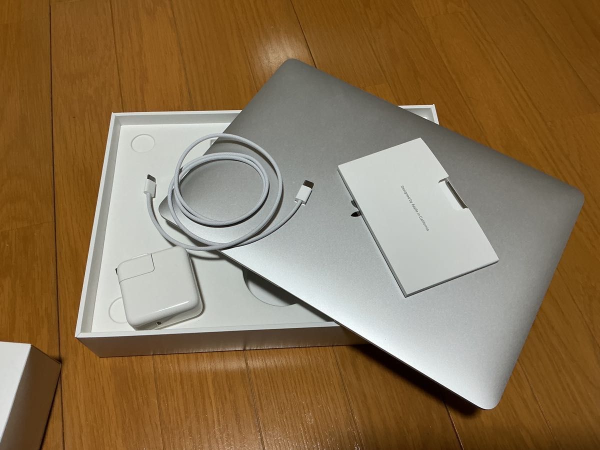 M1 MacBook Air シルバー 16Gb 256Gb USキーボード｜Yahoo!フリマ（旧