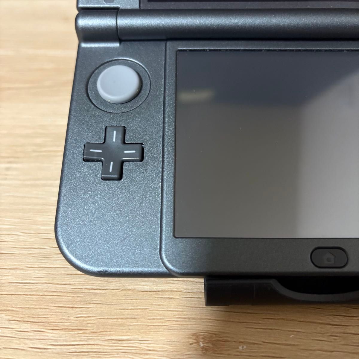 美品】Newニンテンドー3DS LL メタリックブラック 任天堂 Nintendo 638