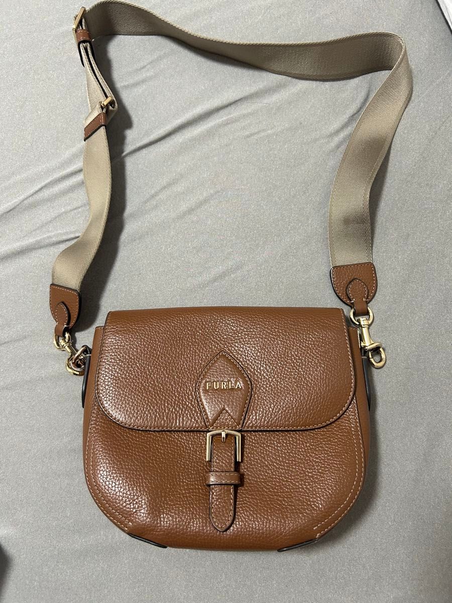 フルラ ウラニア ショルダーバッグ レザー FURLA ブラウン｜Yahoo