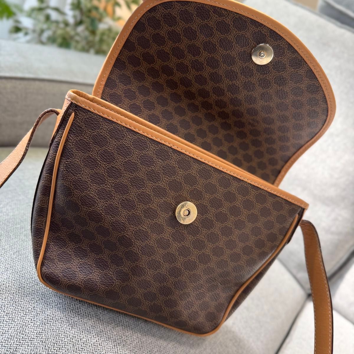 CELINE セリーヌ マカダム ブラゾン型押し フラップ ショルダーバッグ