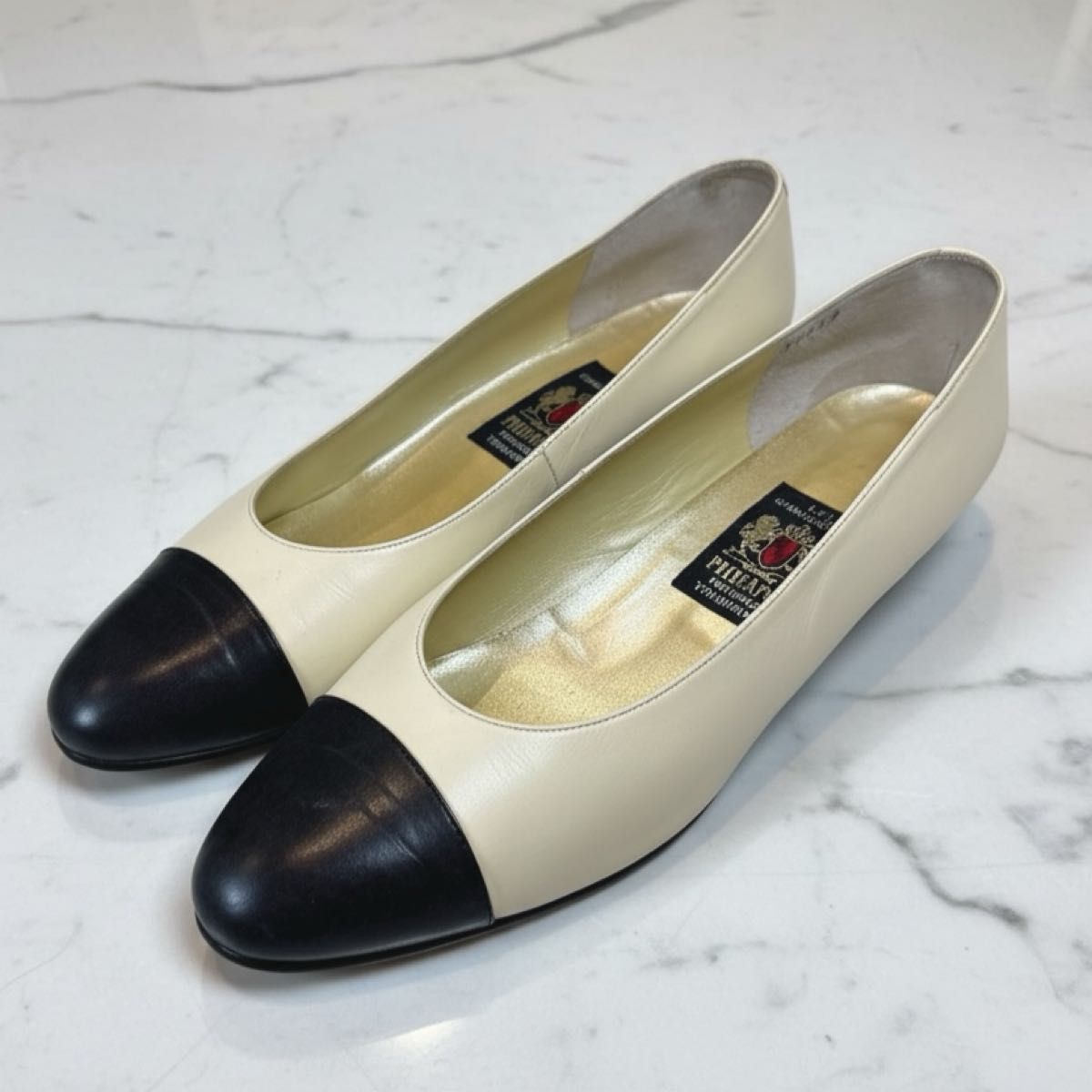 新品 ミハマ ベージュ 黒 バレエシューズ パンプス ローヒール 24