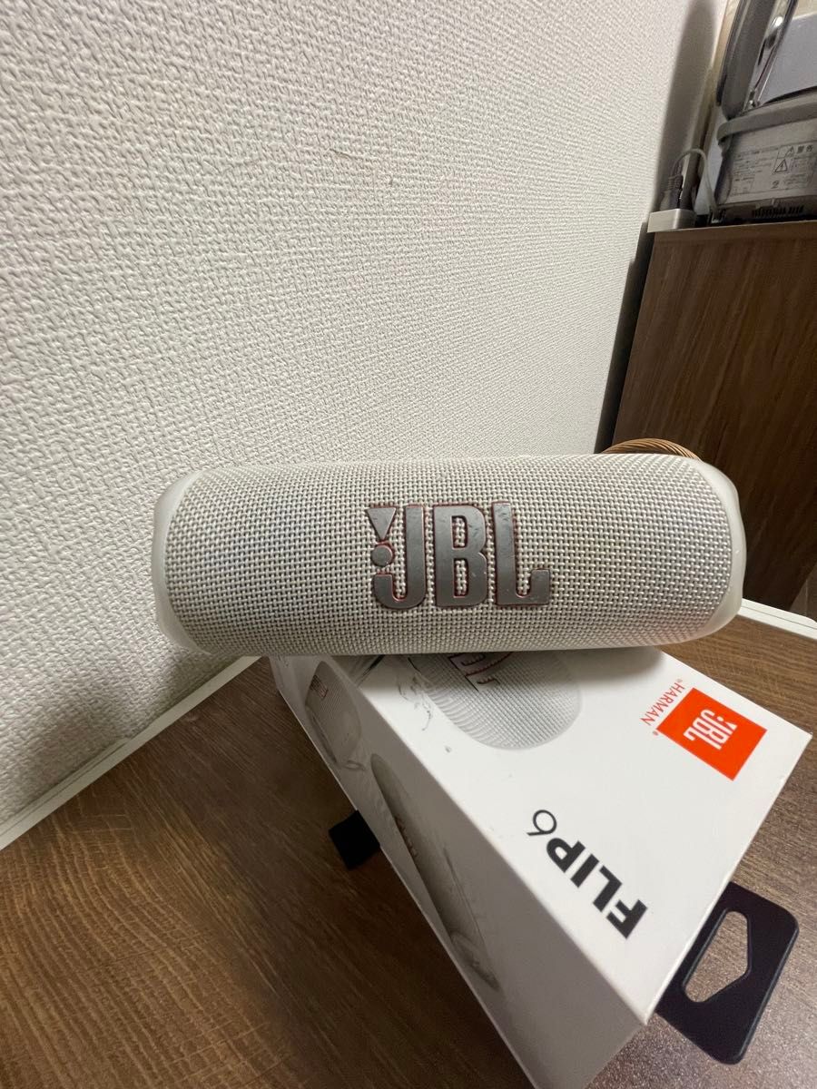 JBL FLIP 6 ポータブルBluetoothスピーカー ホワイト｜Yahoo!フリマ
