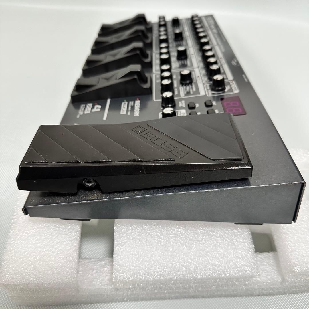 BOSS ME-80 ギター マルチエフェクター 本体・箱・ACアダプター付 ボス