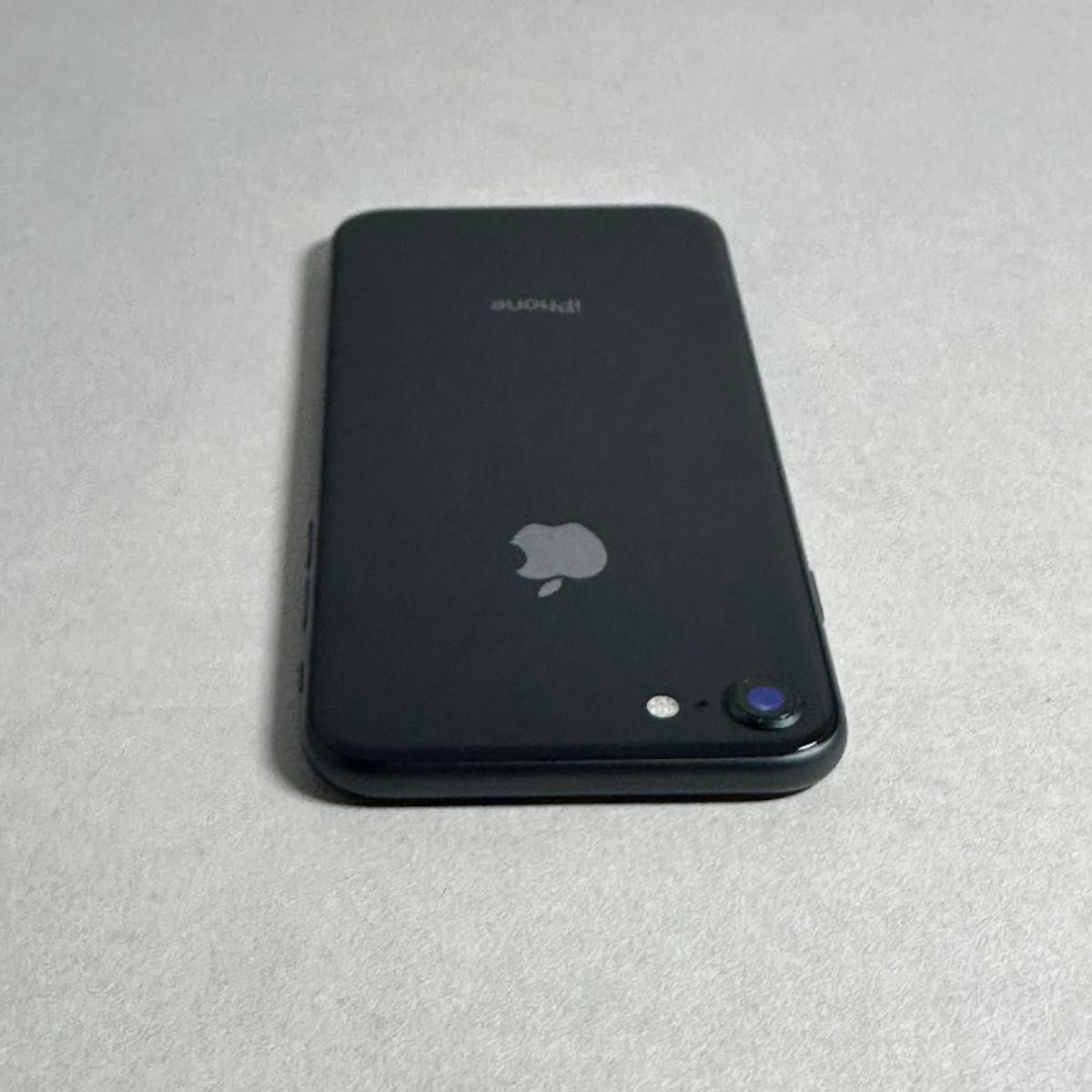 稼動品 iPhone 8 64GB SIMロックあり バッテリー容量96% 初期化済み