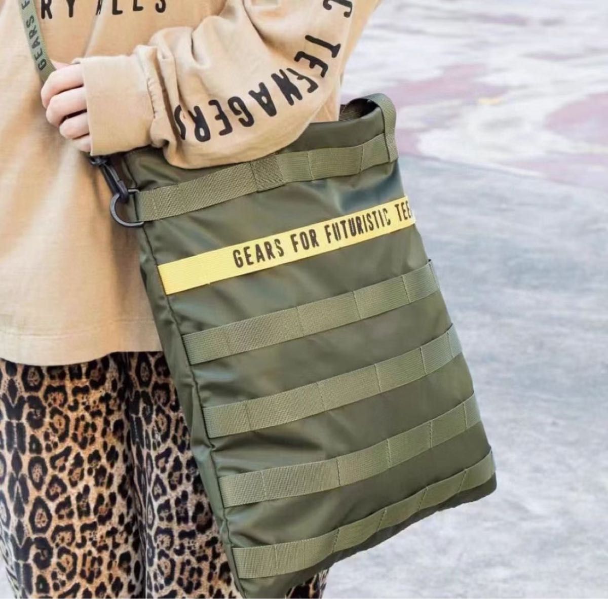 HUMAN MADE ヒューマンメイド HELMET BAG Olive オリーブ ショルダー