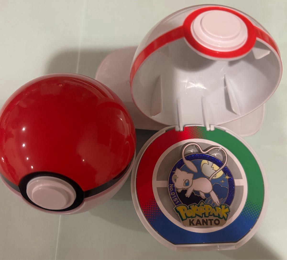 ポケパーク カントー ピンバッジ No 151 ミュウ レア仕様 プレミア