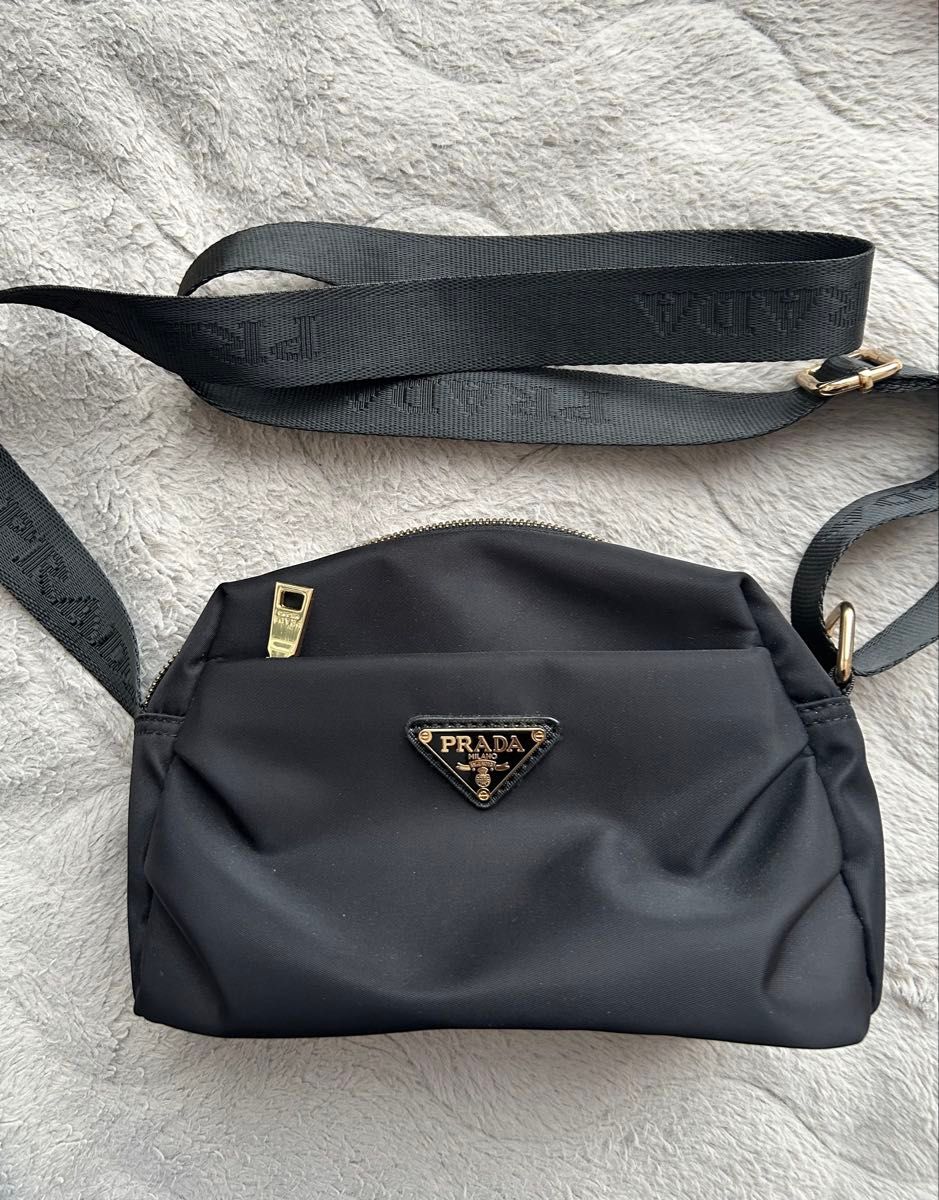 PRADA プラダ ショルダーバッグ ナイロン 三角ロゴ ブラック｜Yahoo