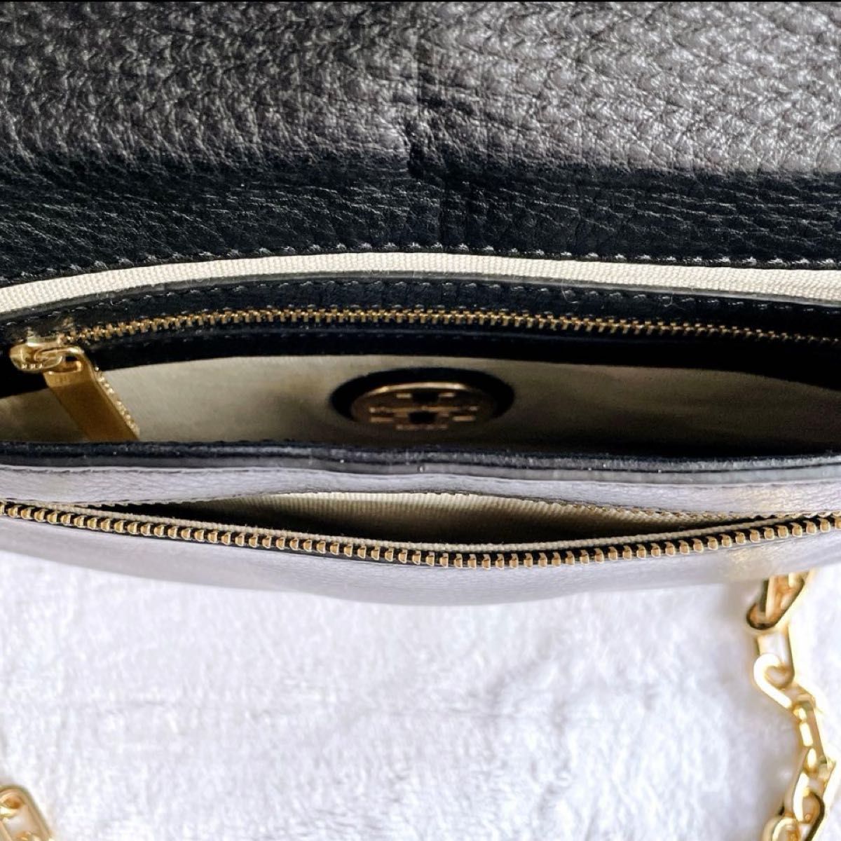 トリーバーチ レザー チェーンショルダー バッグ クラッチバッグ 2way