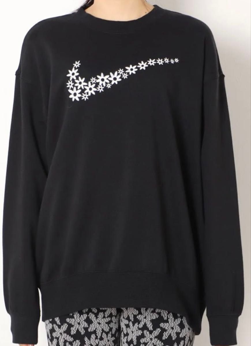 NIKE ナイキ スウェット トレーナー 花柄 デイジー スウッシュ
