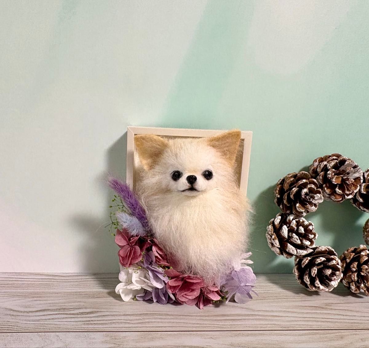 羊毛フェルト チワワのフラワーフレーム ホワイトクリーム｜Yahoo