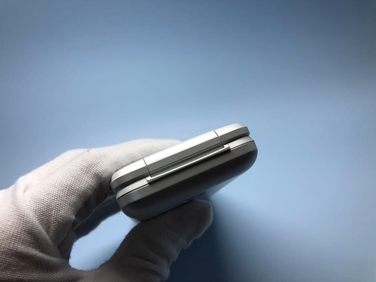 SIMロック解除済 】au GRATINA KYF42 ホワイト｜Yahoo!フリマ（旧