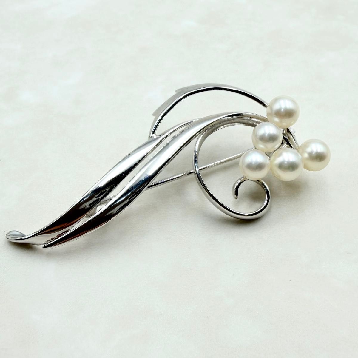 極美品 ミキモト MIKIMOTO シルバー ブローチ 真珠 パール 5P 希少