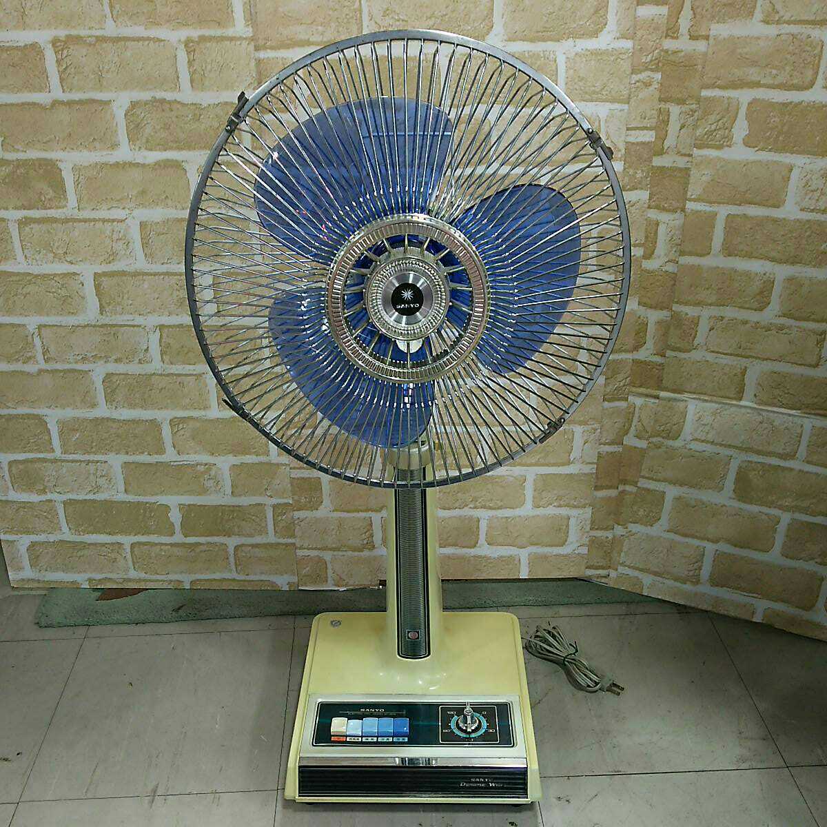 Yahoo!オークション - 昭和レトロ SANYO サンヨー 扇風機 『Dynamic Wi