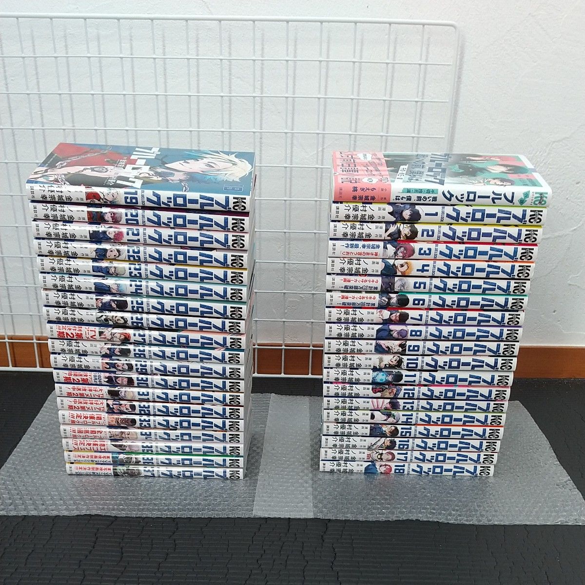 ブルーロック1~37巻全巻セット｜Yahoo!フリマ（旧PayPayフリマ）