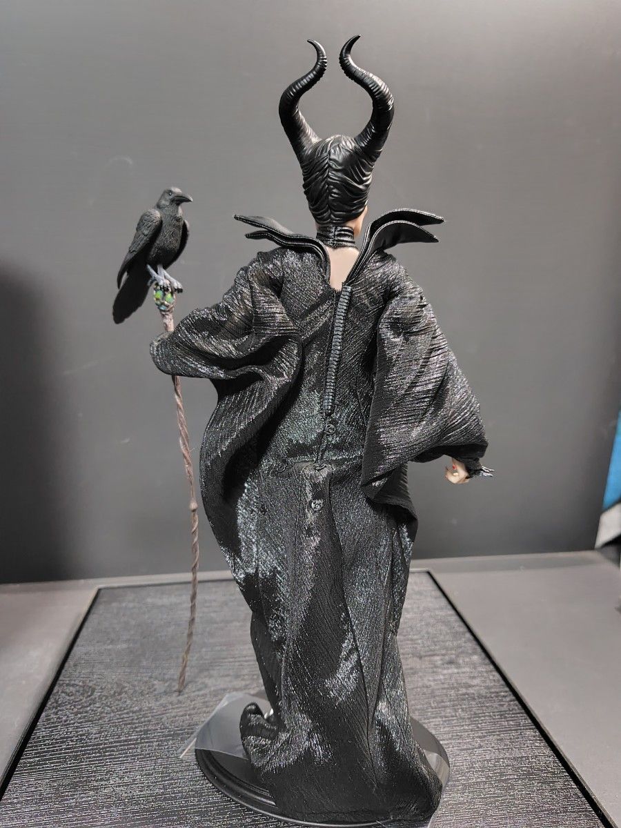 マレフィセント ムービーマスターピース ホットトイズ 1/6スケール