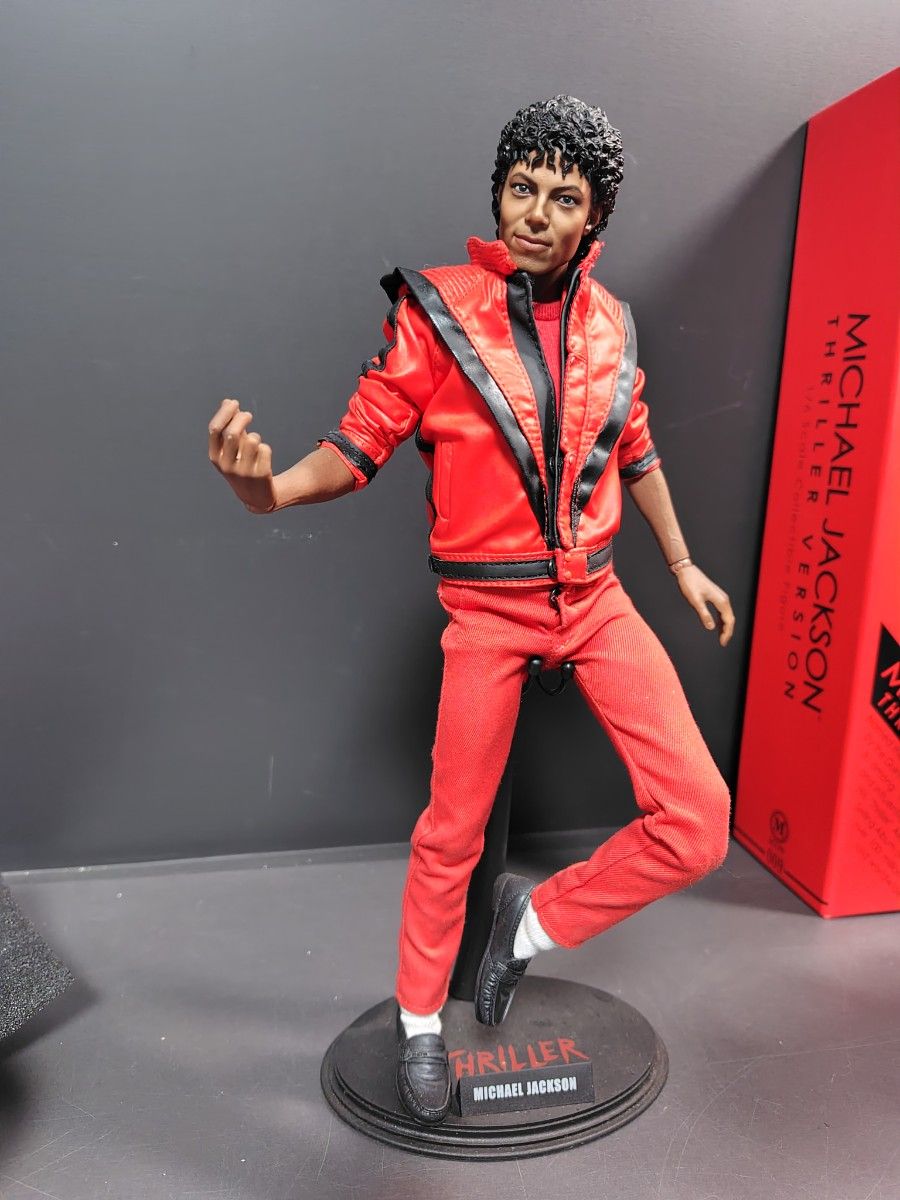 マイケル ジャクソン スリラー版 ホットトイズ 1/6スケールフィギュア