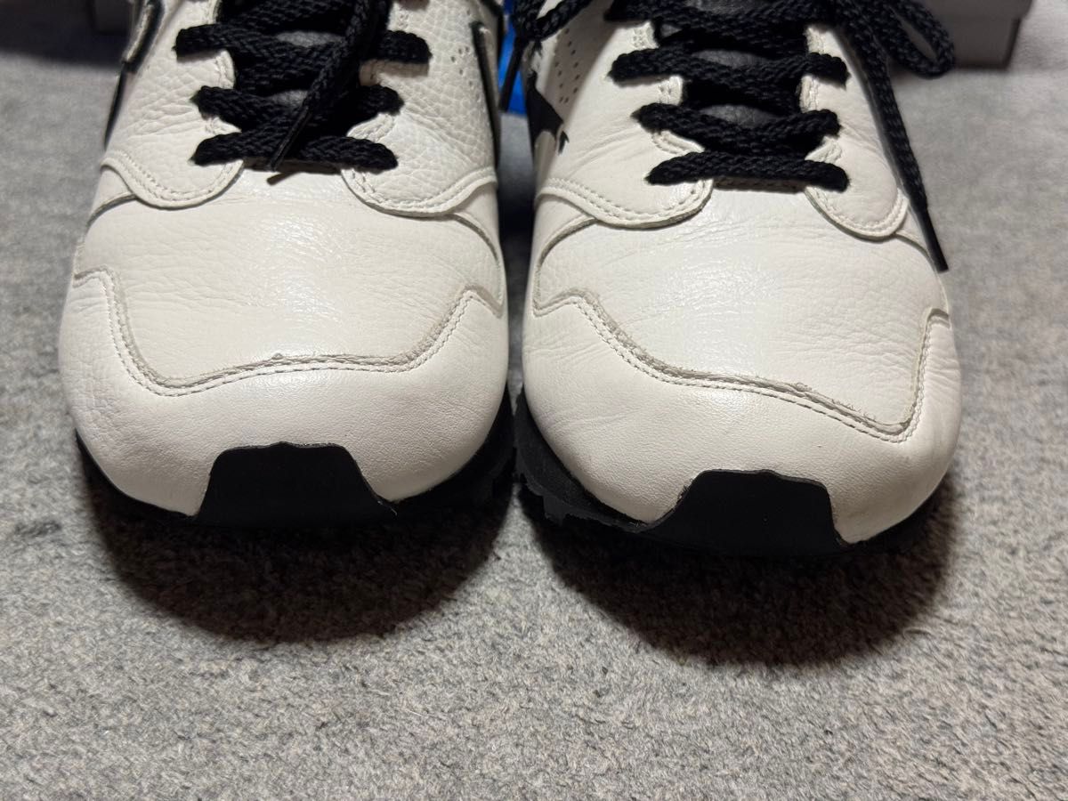 新品未使用 via SANGACIO にゅ～ず スニーカー ホワイト/ブラック 26