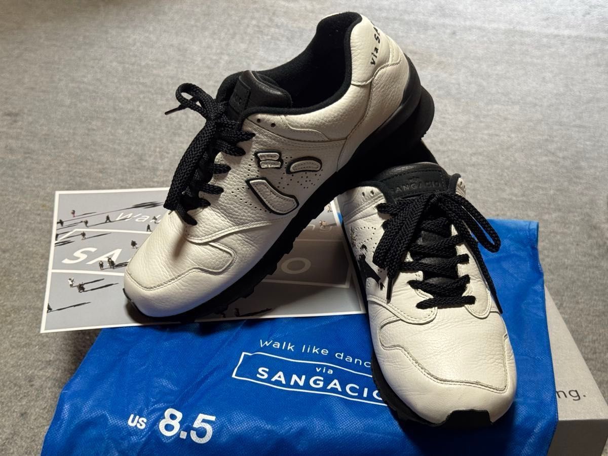 新品未使用 via SANGACIO にゅ～ず スニーカー ホワイト/ブラック 26
