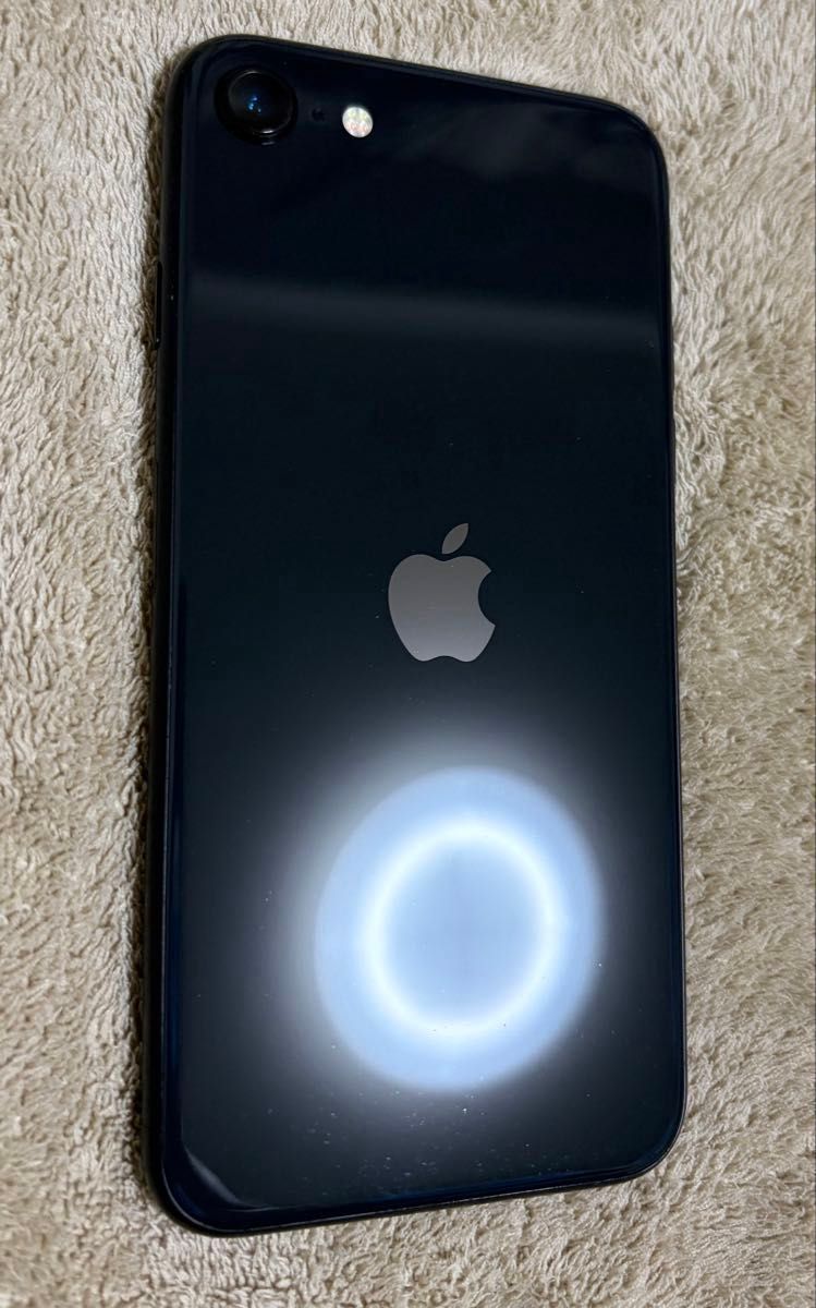iPhone SE（第2世代）64GB ブラック SIMフリー バッテリー79% iPhone