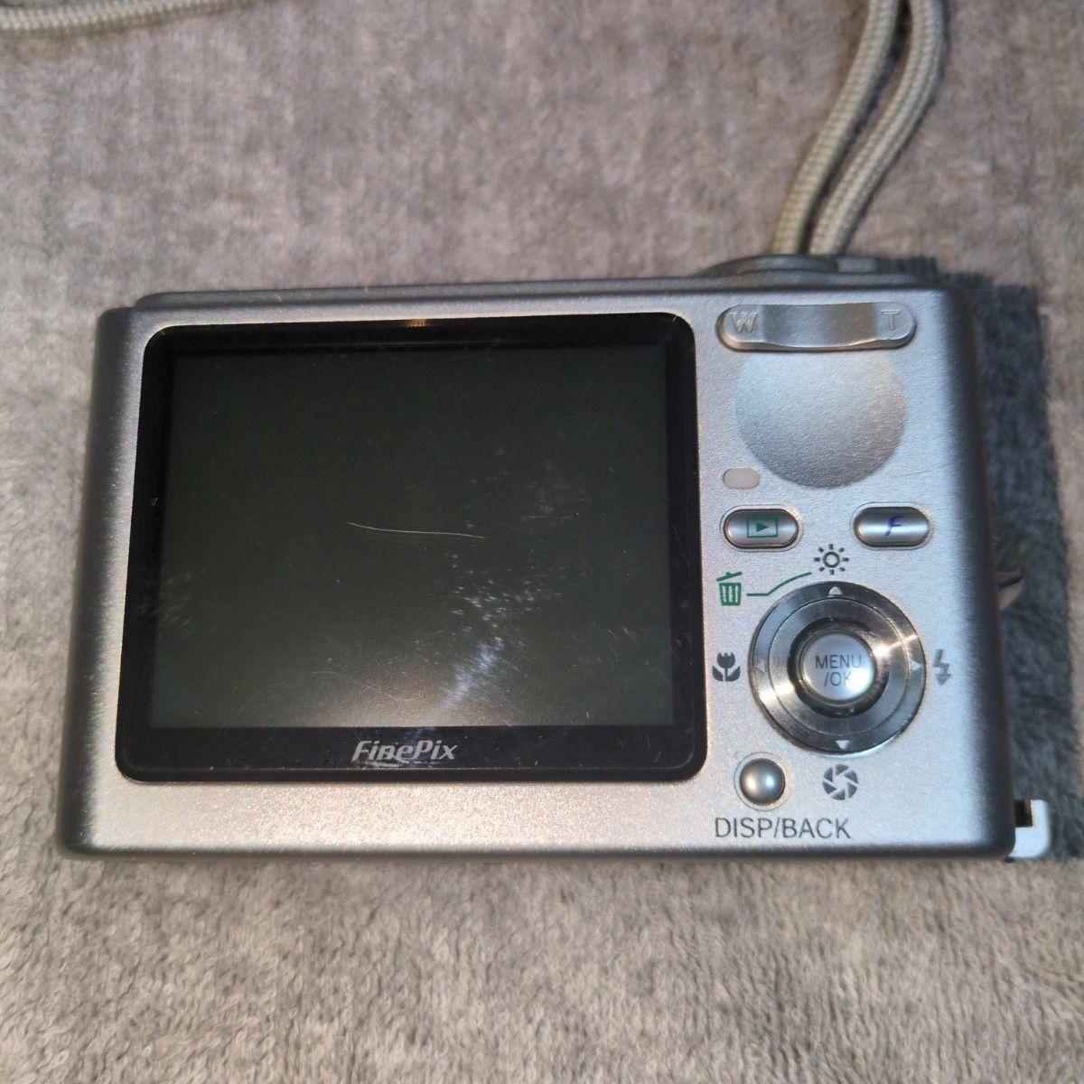 FUJIFILM FinePix F11 デジタルカメラ 6 3 MEGAPIXEL ジャンク品