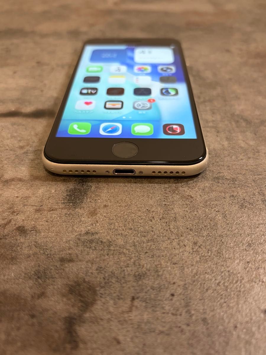 44344 iPhone SE3 64GB ホワイト SIMフリー ジャンク品 本体のみ
