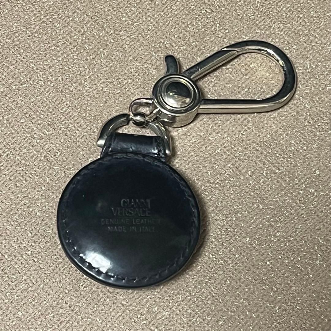 希少・美品】ジャンニヴェルサーチ キーホルダー メデューサ レザー 黒