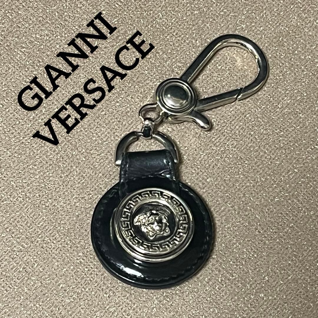 希少・美品】ジャンニヴェルサーチ キーホルダー メデューサ レザー 黒