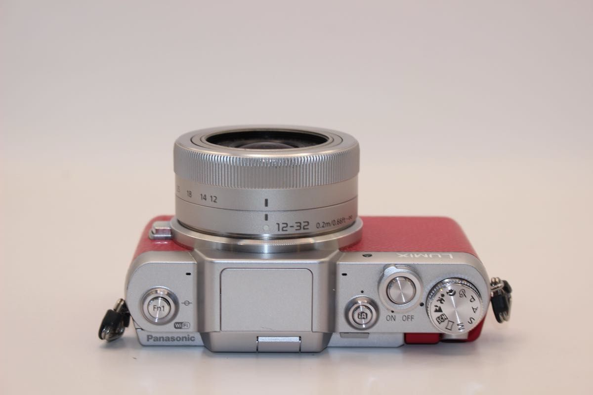 人気カラー ショット数2910回 LUMIX DMC-GF7 レンズキット
