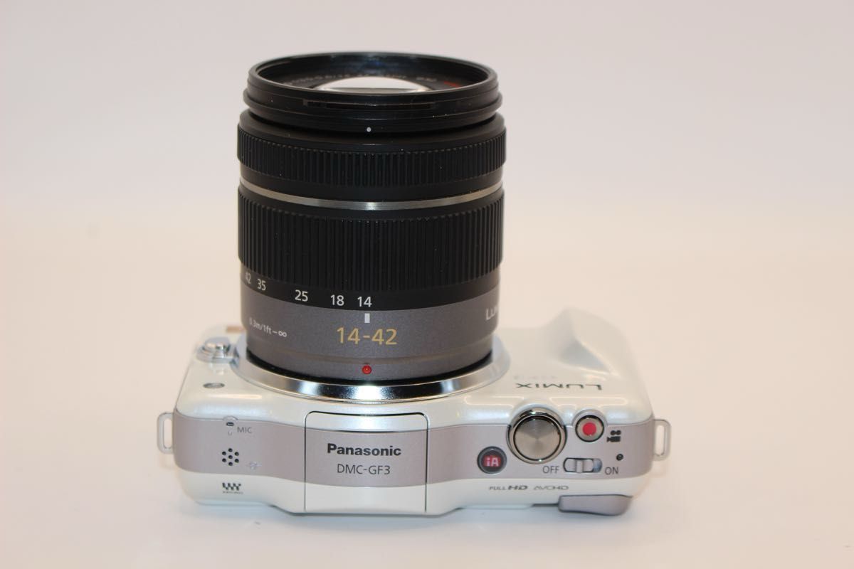 ショット数9044回 LUMIX DMC-GF3 レンズキット ミラーレス