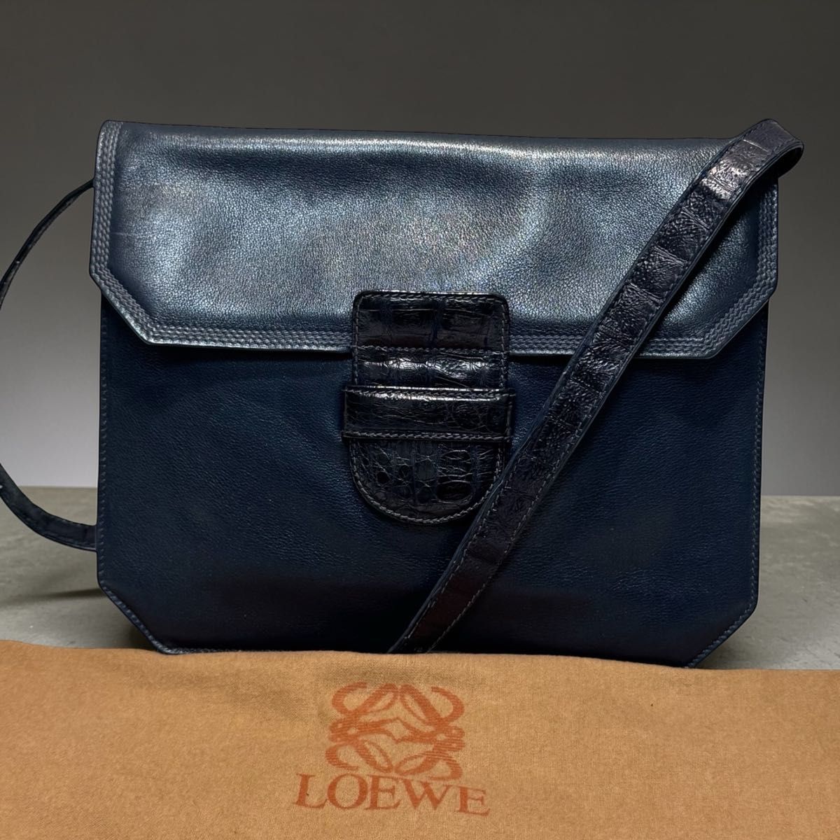 美品 LOEWE ロエベ クロコ型押し レザー 2way ショルダーバッグ 斜