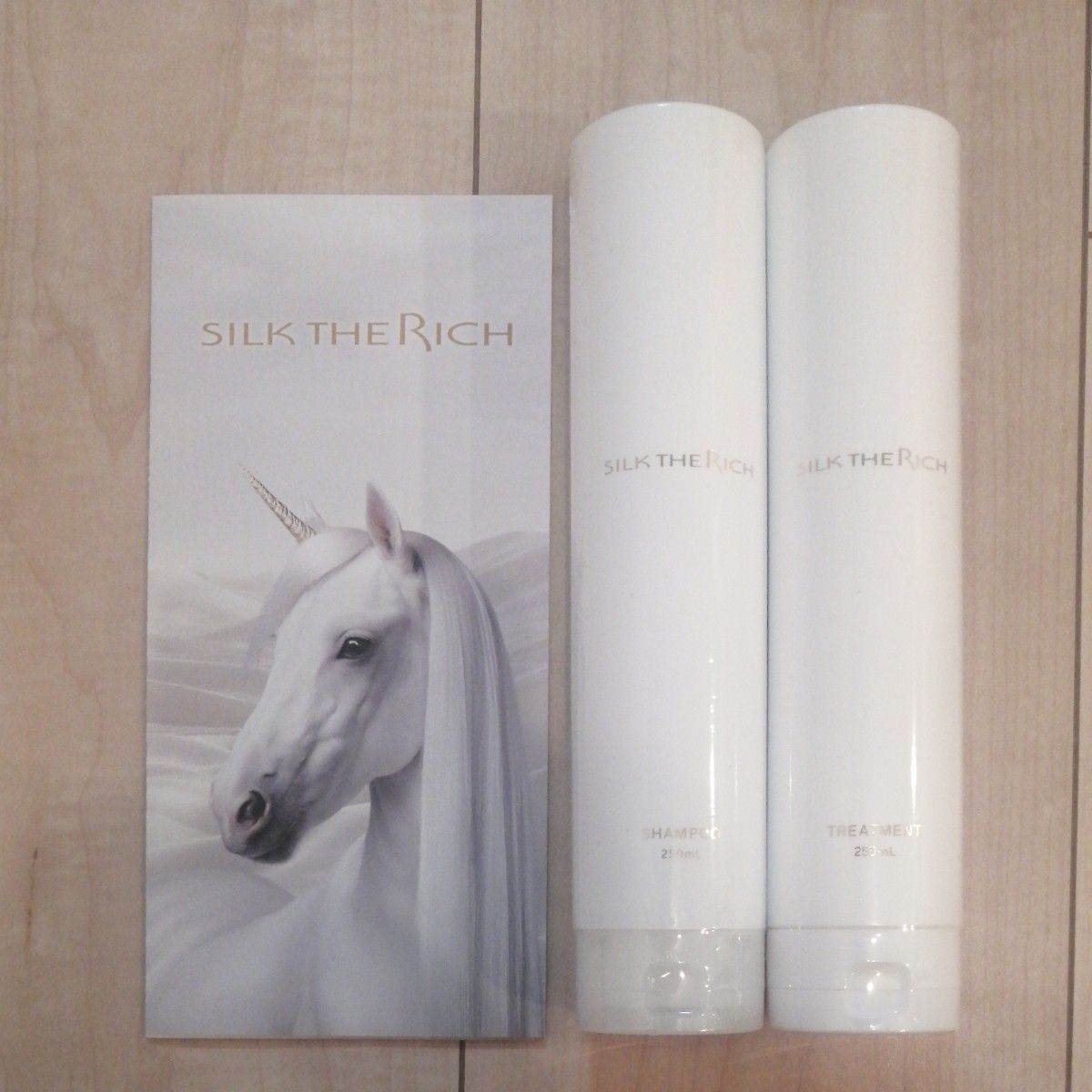 SILK THE RICH (白) シルクザリッチ モイスト&リペア シャンプー