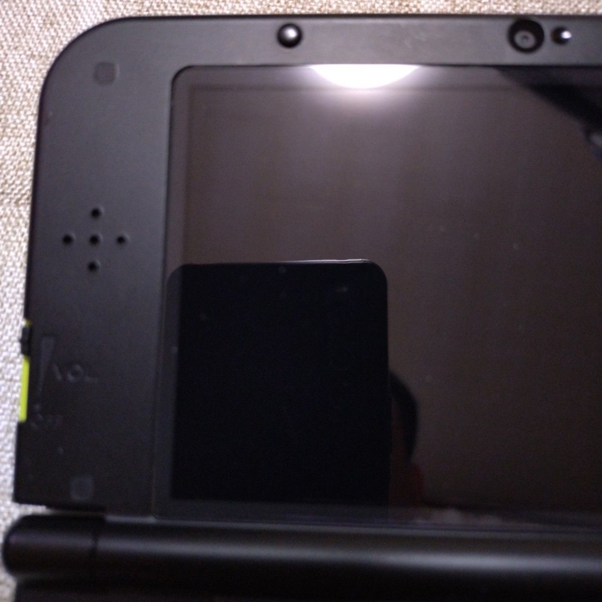 Newニンテンドー3DS LL ライムグリーン×ブラック本体 ディズニーカバー