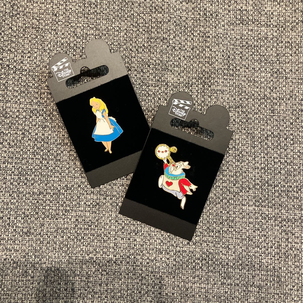 ピンバッジ ディズニー 不思議の国のアリス 白うさぎ｜Yahoo!フリマ