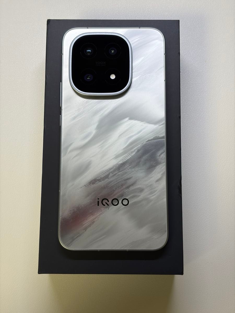 iQOO 15 12GB/256GB 中古美品 中国版｜Yahoo!フリマ（旧PayPayフリマ）