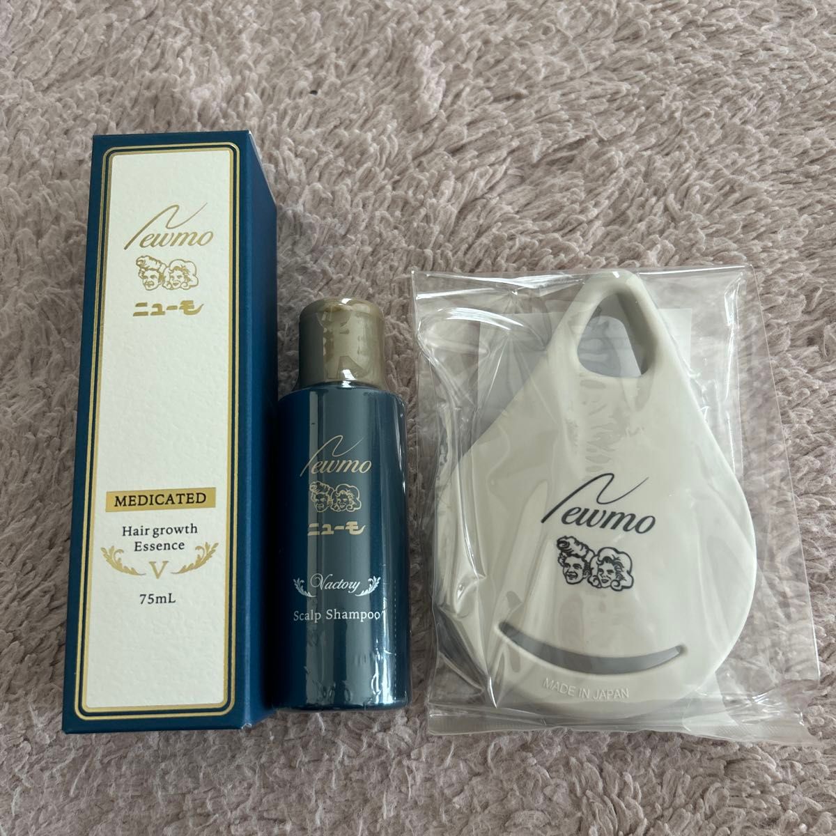 ニューモV 薬用育毛剤 75ml シャンプー 50ml ツボッシュヘッド 3点