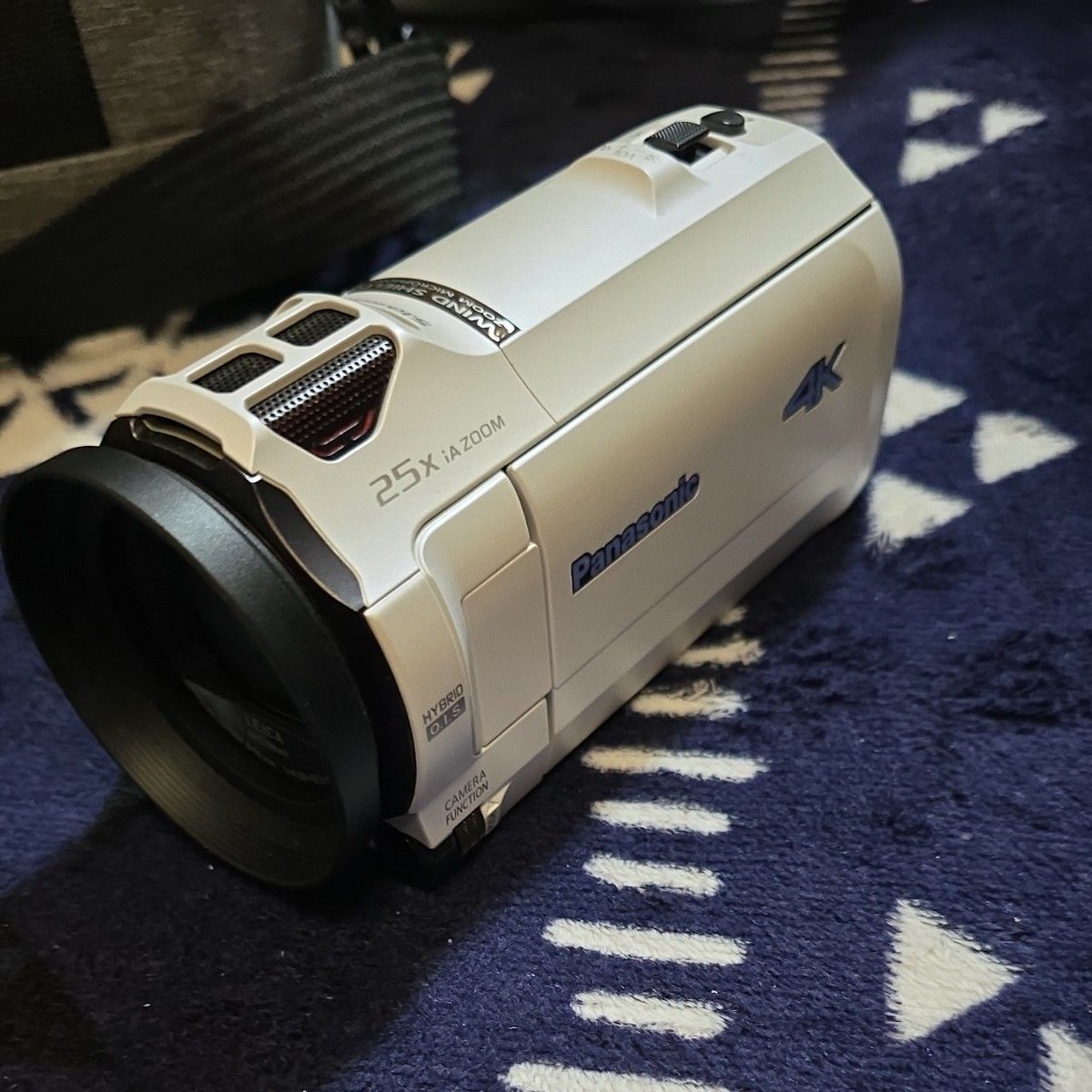 Panasonic 4K ビデオカメラ HC-VX992MS-W 25X iA ZOOMバッテリー2個