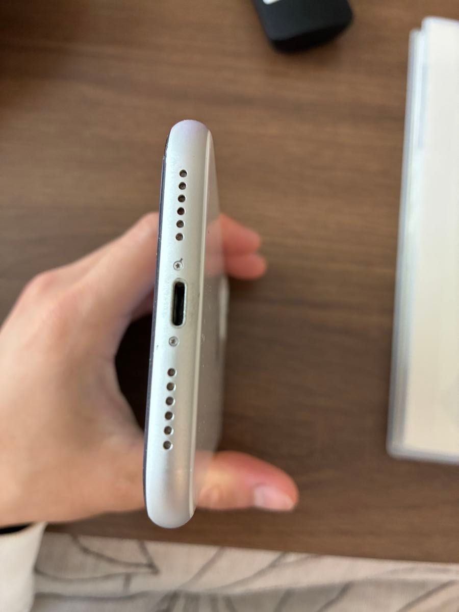 iPhone11 ホワイト128GB SIMフリー｜Yahoo!フリマ（旧PayPayフリマ）