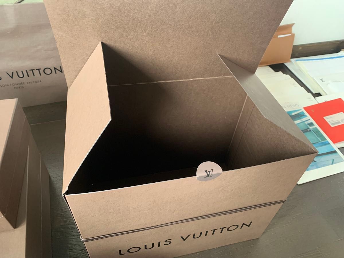 LOUIS VUITTON 空箱 ルイヴィトン 紙袋 ヴィトン ショッパー ボックス
