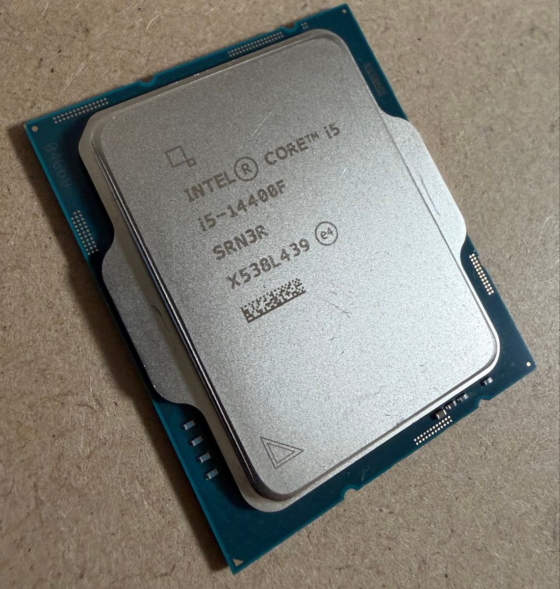 Intel Core i5 14400f CPUのみ lga1700ソケット 動作確認済み画像有り