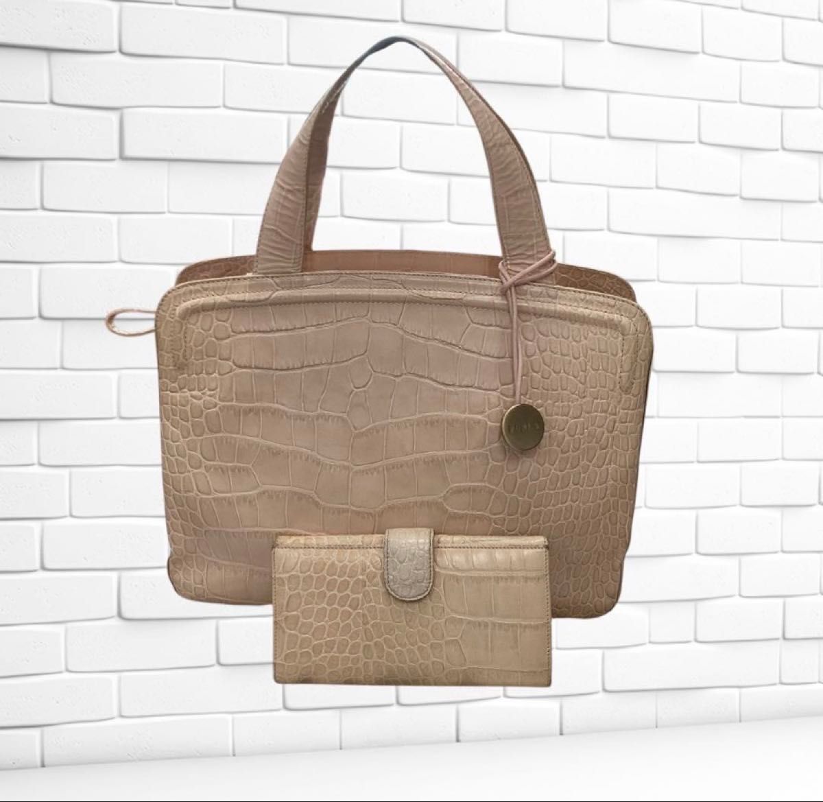 フルラ】クロコダイル型押し調 バッグ&長財布セット【FURLA】保存袋