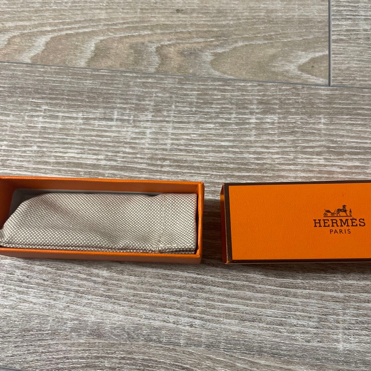 HERMES ギフトボックスとリボンセット｜Yahoo!フリマ（旧PayPayフリマ）