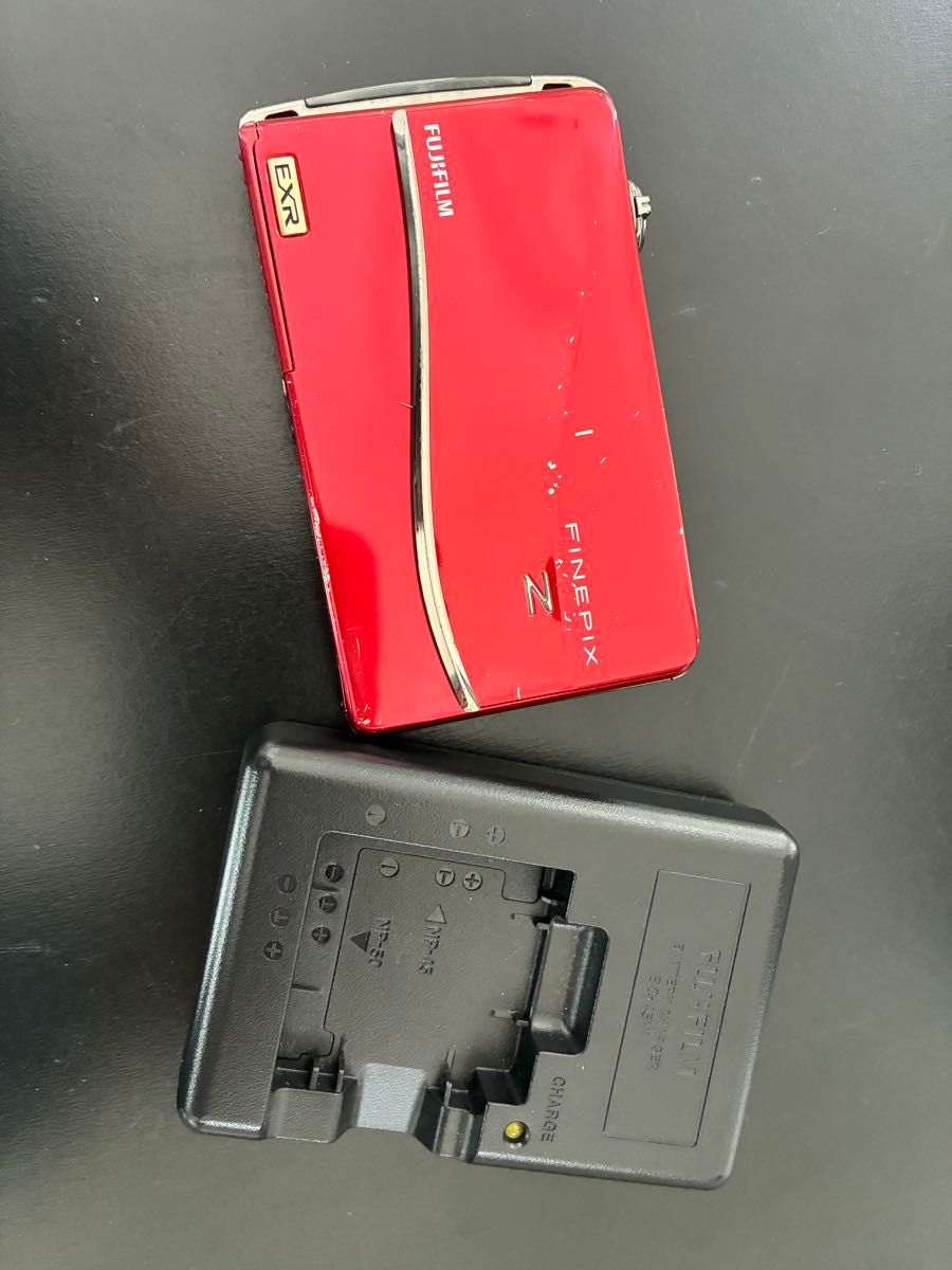 FUJIFILM FinePix Z800EXR 充電器 4GB付き デジカメ｜Yahoo!フリマ（旧