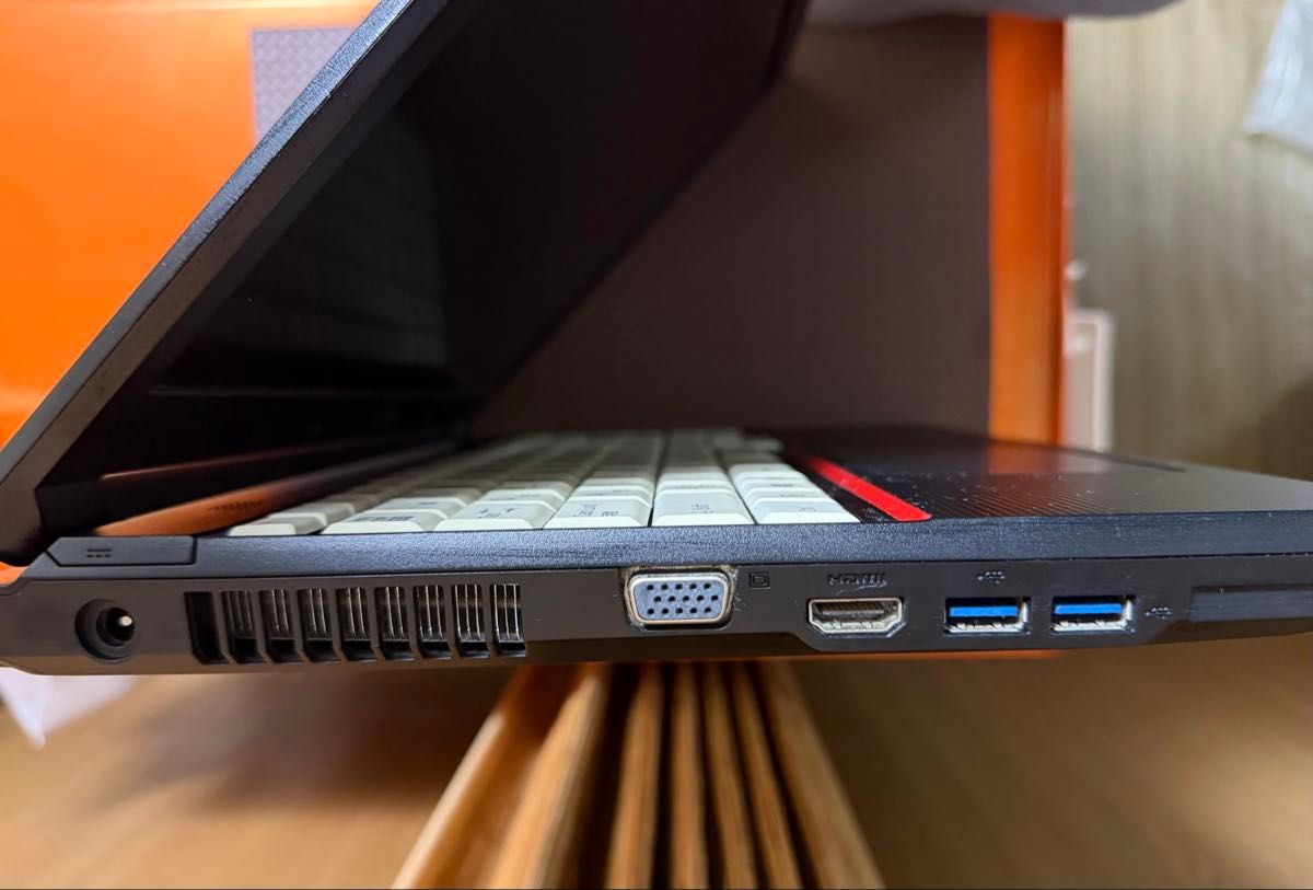 ジャンク】FUJITSU LIFEBOOK A574/MX メモリ4G HDDなし｜Yahoo!フリマ