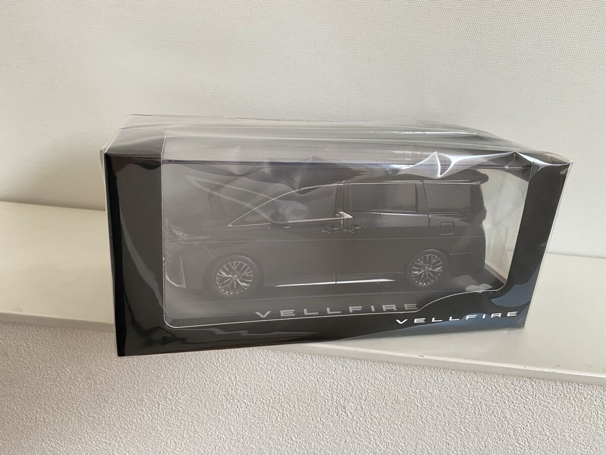 送料込み トヨタ 新型 ヴェルファイア 1/30 VELLFIRE カラーサンプル