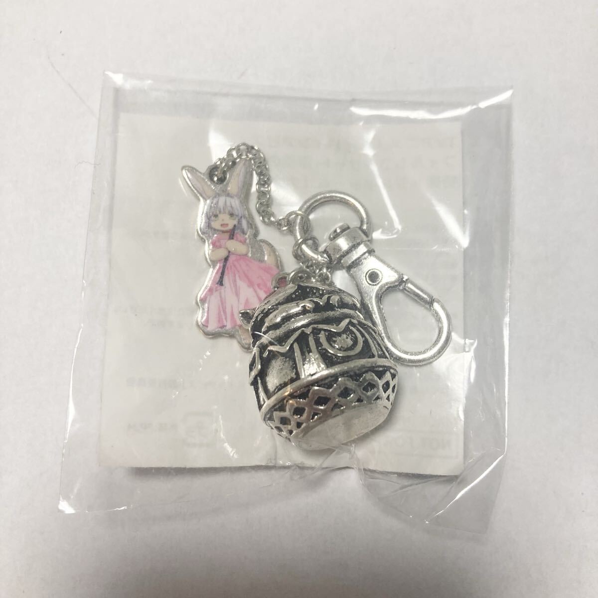 メイドインアビス フィルムコンサート メタルチャーム ナナチ 壺