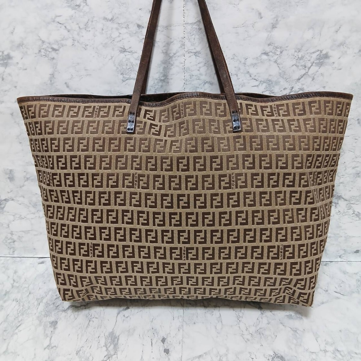 FENDI フェンディ ズッカ ポーチ付キャンバストートバッグ